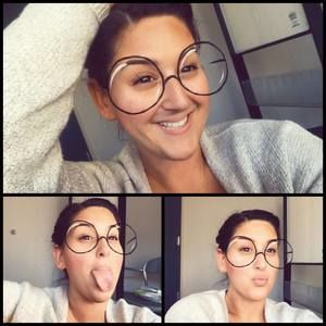 Meet your Posher, Kayla